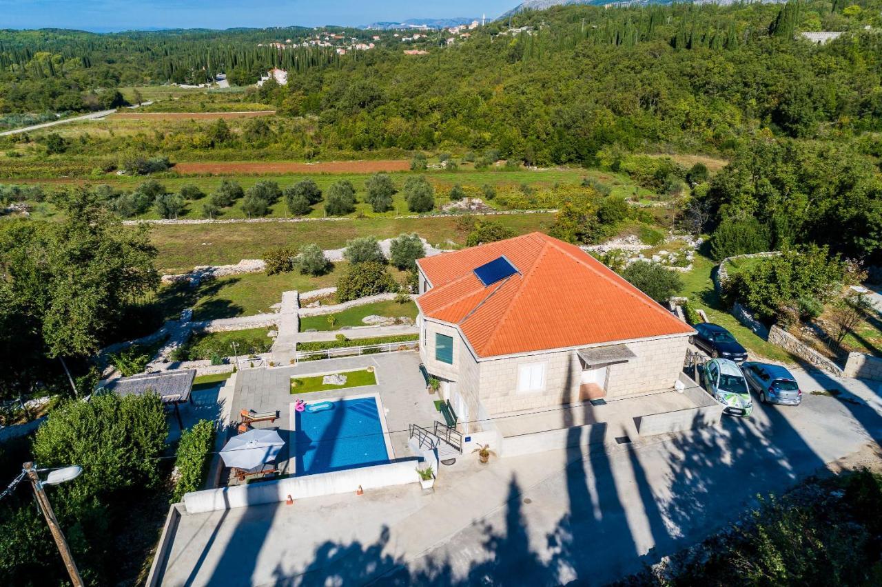 Villa Oasis Cypress Čilipi Exterior foto